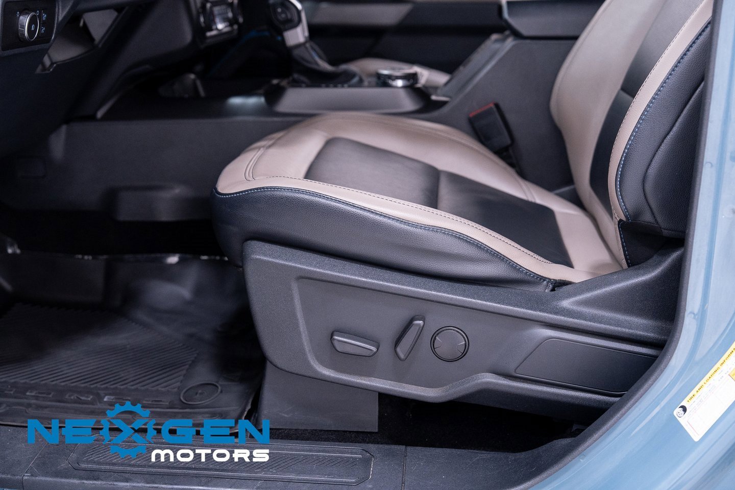 Used 2022 Ford Bronco Wildtrak image 25