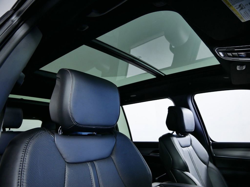 Used 2024 Jeep Wagoneer Series II image 18