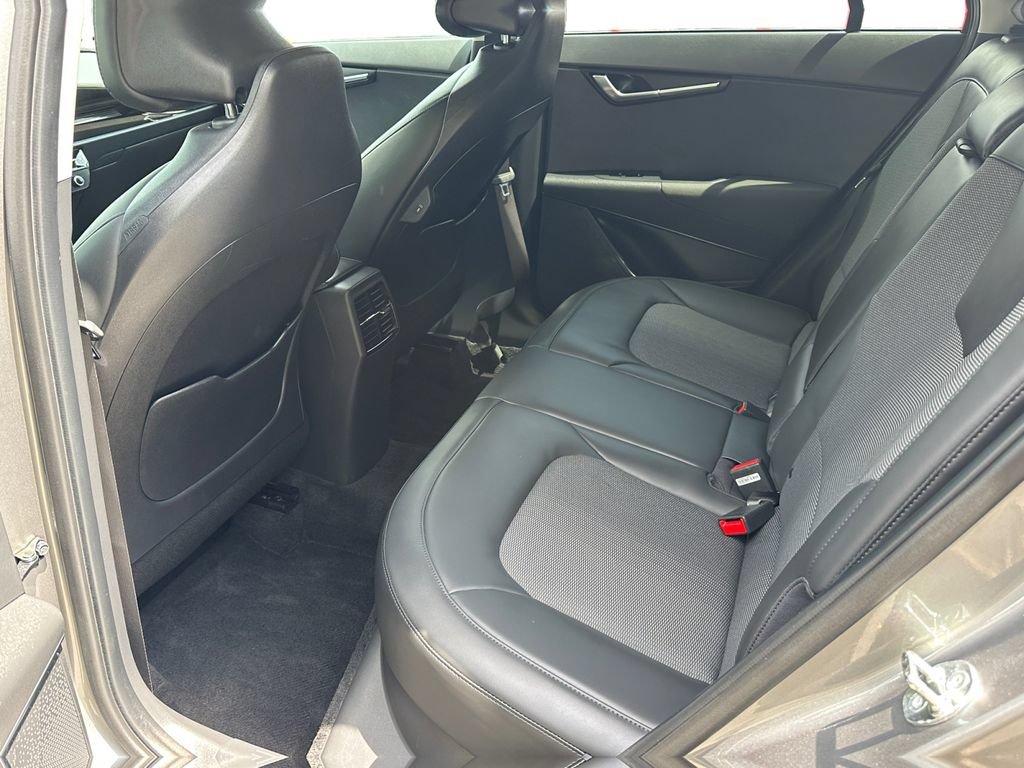 Certified 2023 Kia Niro EX w/ EX Cold Weather Package FWD image 13