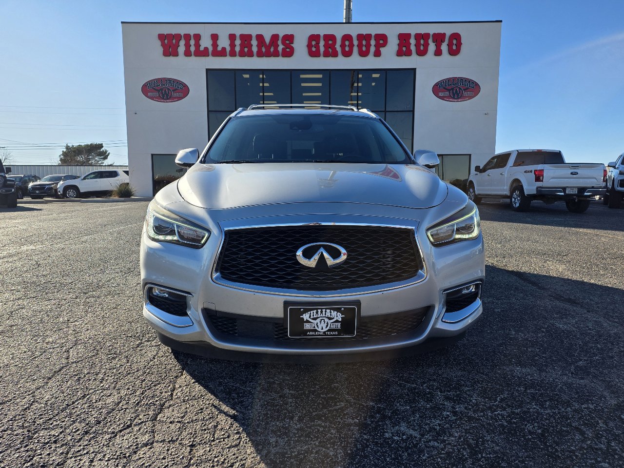 Used 2019 INFINITI QX60 Luxe image 2