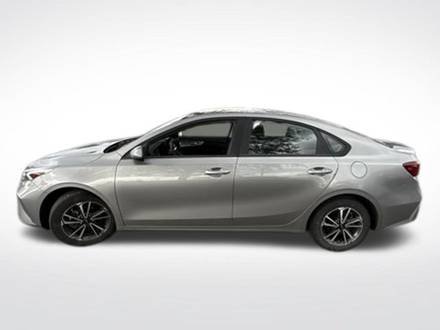 Certified 2023 Kia Forte LXS FWD image 2
