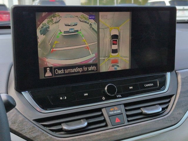 Used 2023 Nissan Altima 2.5 SL FWD image 14
