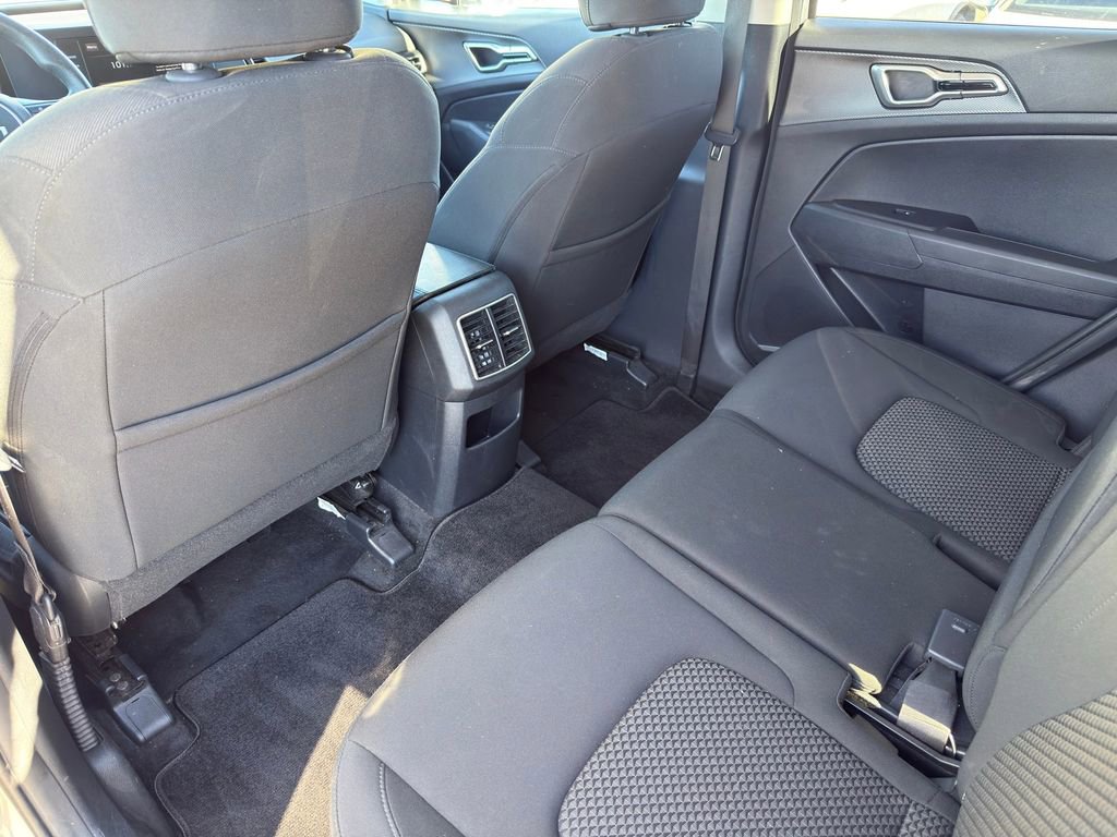 Used 2024 Kia Sportage LX image 24