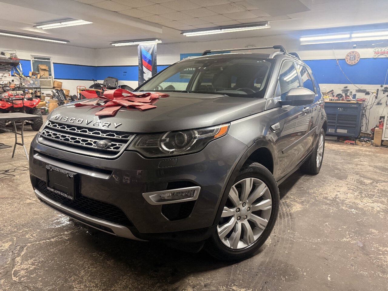 Used 2016 Land Rover Discovery Sport HSE Luxury AWD/4WD image 2