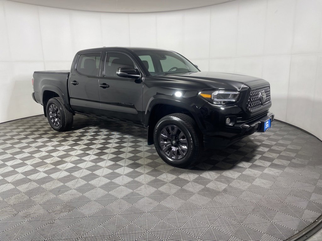 Used 2023 Toyota Tacoma Limited image 2