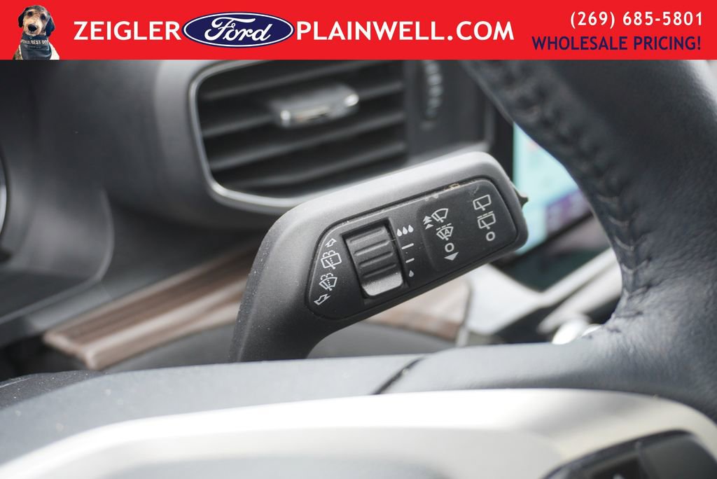 Used 2023 Ford Explorer Limited w/ Limited Technology Package image 29