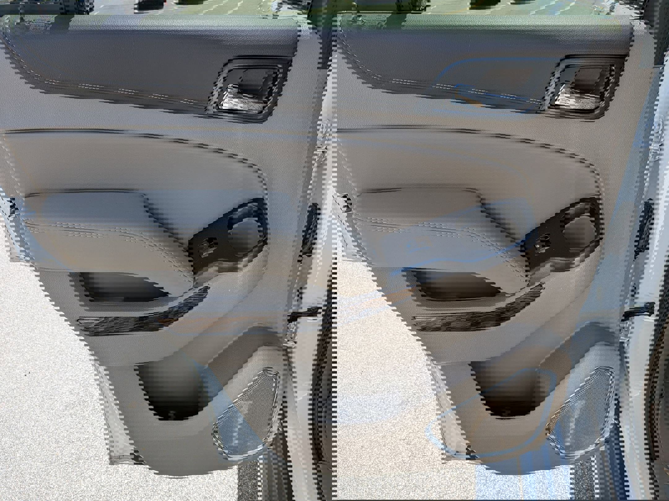 Used 2019 GMC Yukon SLT w/ Premium Edition image 28