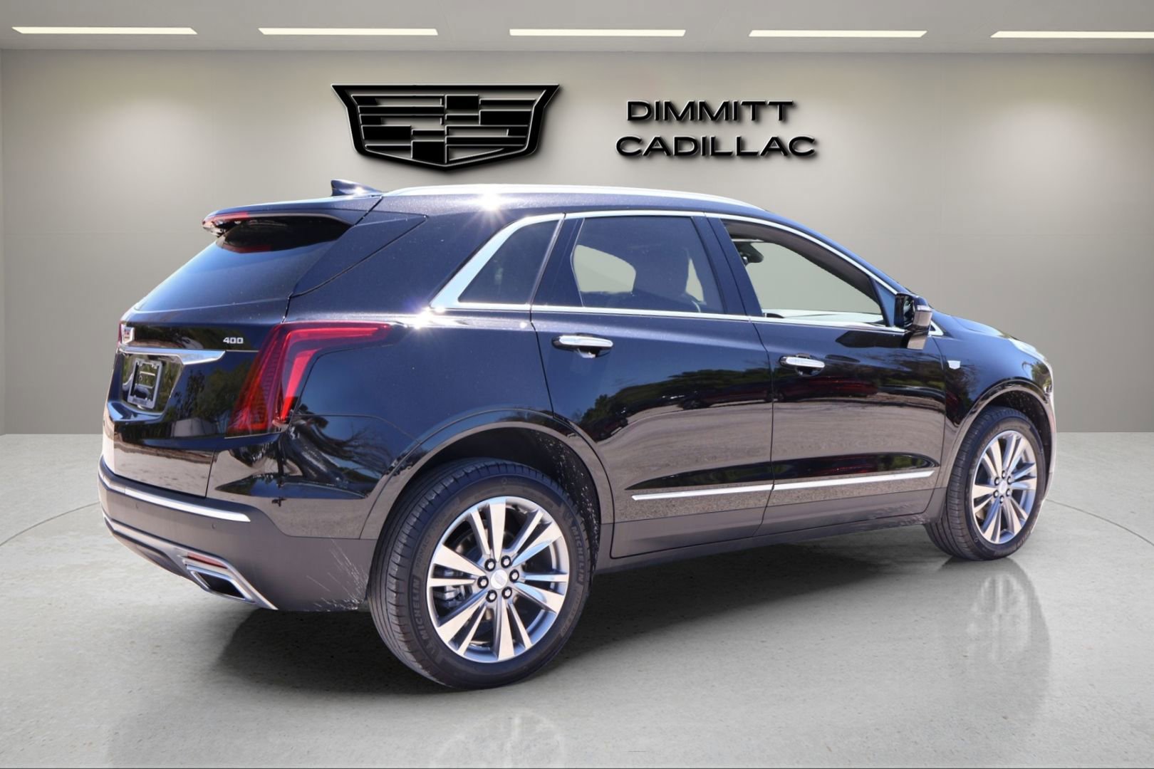 Certified 2025 Cadillac XT5 Premium Luxury image 5