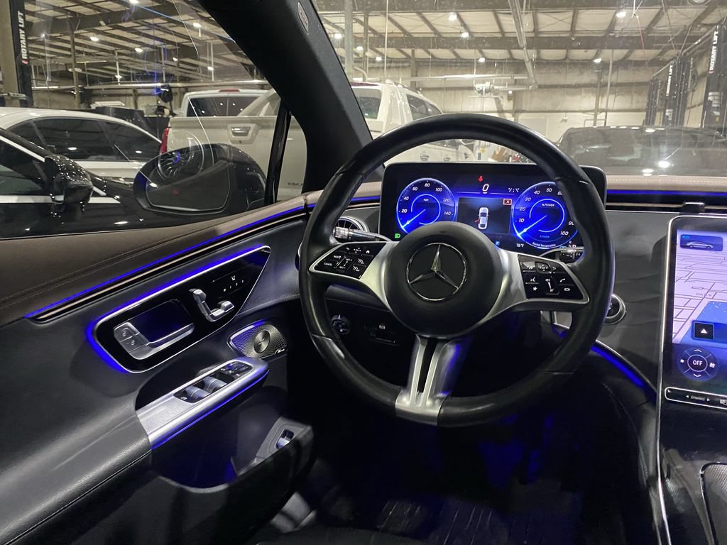 Certified 2023 Mercedes-Benz EQE 500 4MATIC Sedan image 3