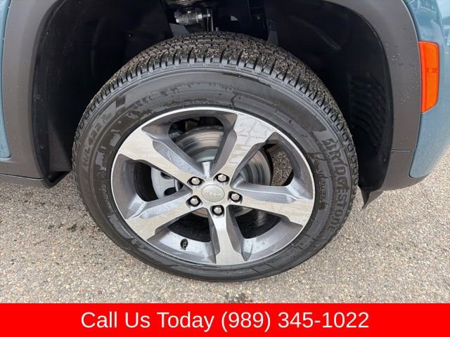 New 2026 Jeep Grand Cherokee Limited w/ Trailer Tow Package image 3