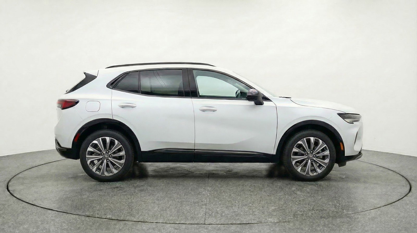 Used 2024 Buick Envision Preferred image 11