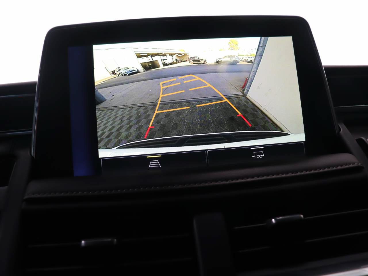Used 2023 Chevrolet Tahoe LT AWD/4WD image 12