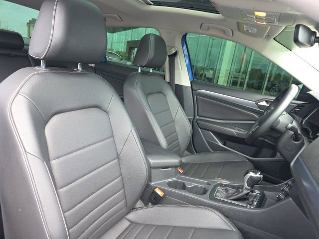 Used 2023 Volkswagen Jetta SE image 10