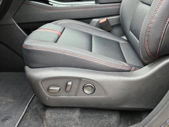 New 2026 Chevrolet Traverse RS image 4