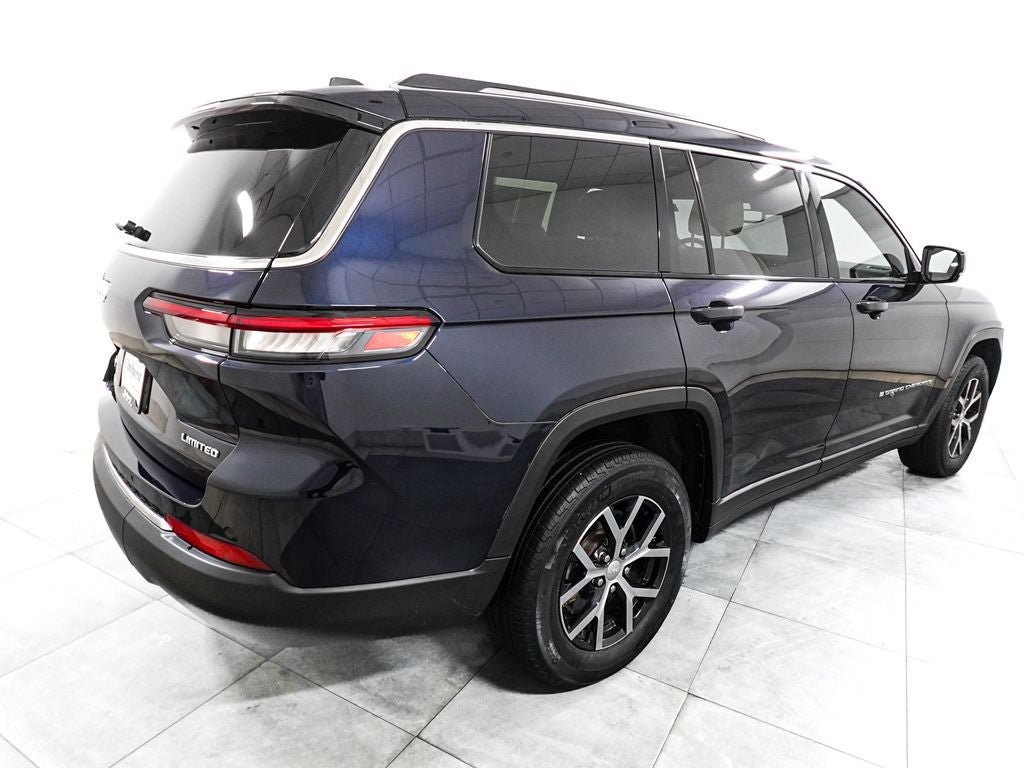 Used 2023 Jeep Grand Cherokee L Limited AWD/4WD image 7