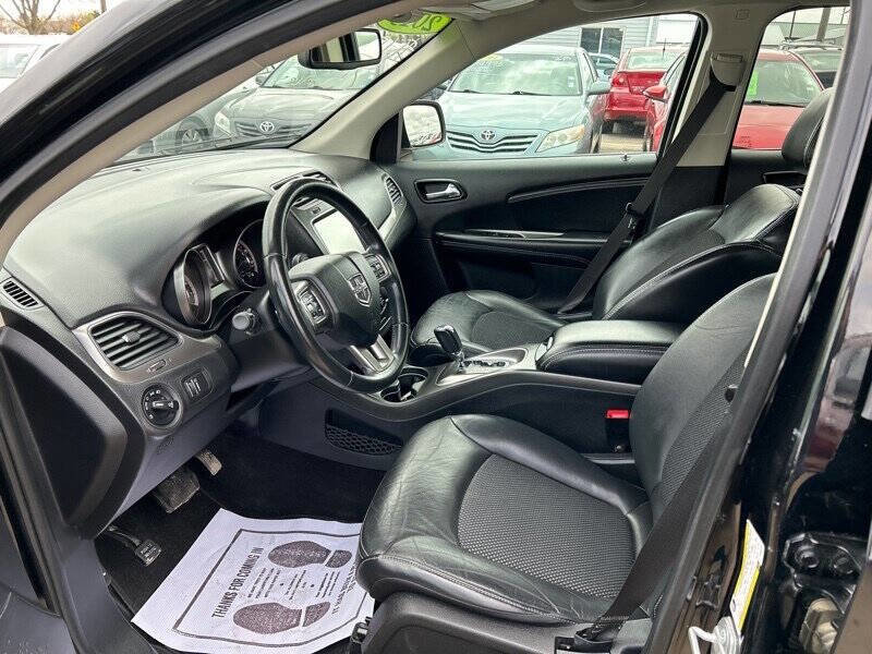 Used 2019 Dodge Journey Crossroad image 10