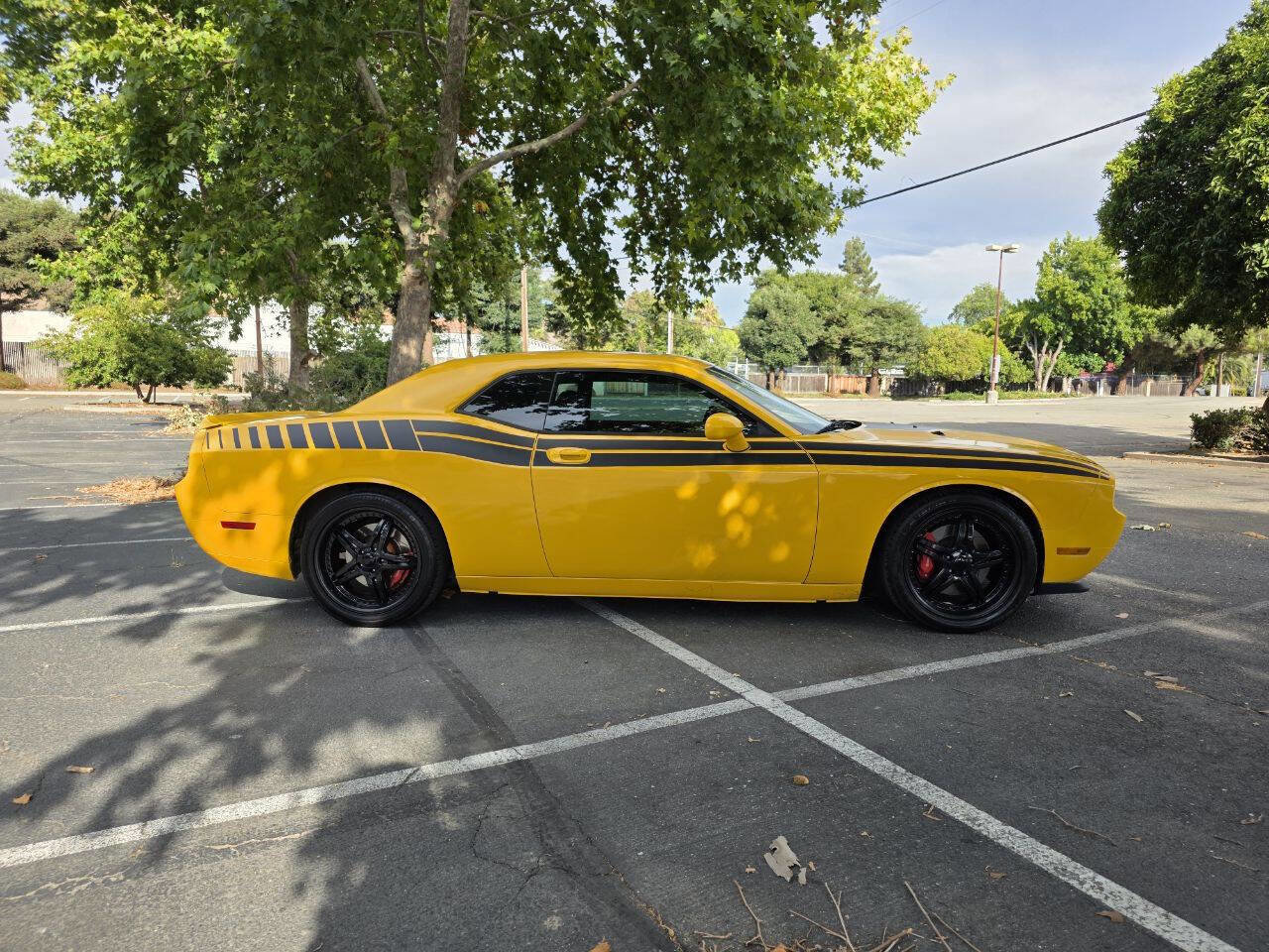 Used 2010 Dodge Challenger SRT8 w/ SRT Option Group II image 7