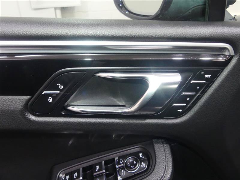 Used 2017 Porsche Macan S AWD/4WD image 20
