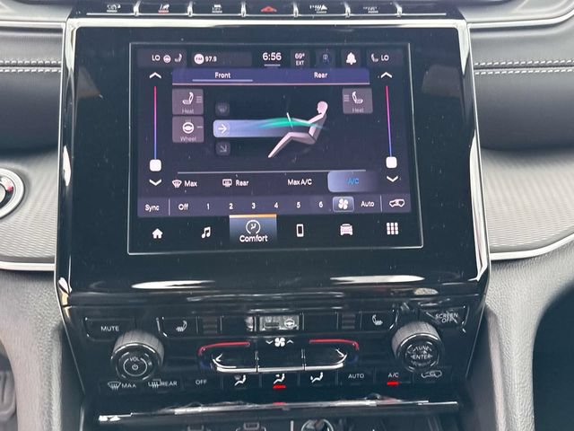 New 2025 Jeep Grand Cherokee L Altitude RWD image 18