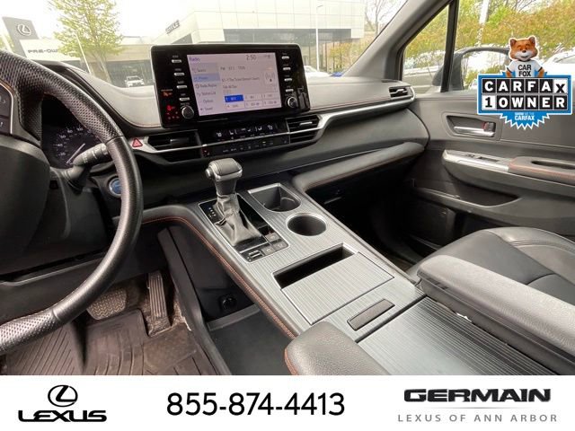 Used 2023 Toyota Sienna XSE AWD/4WD image 21