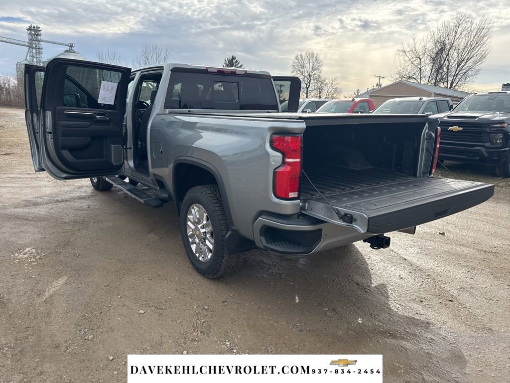 Used 2025 Chevrolet Silverado 2500 High Country w/ High Country Premium Package image 39