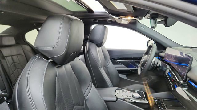 Used 2026 BMW 530i xDrive image 21