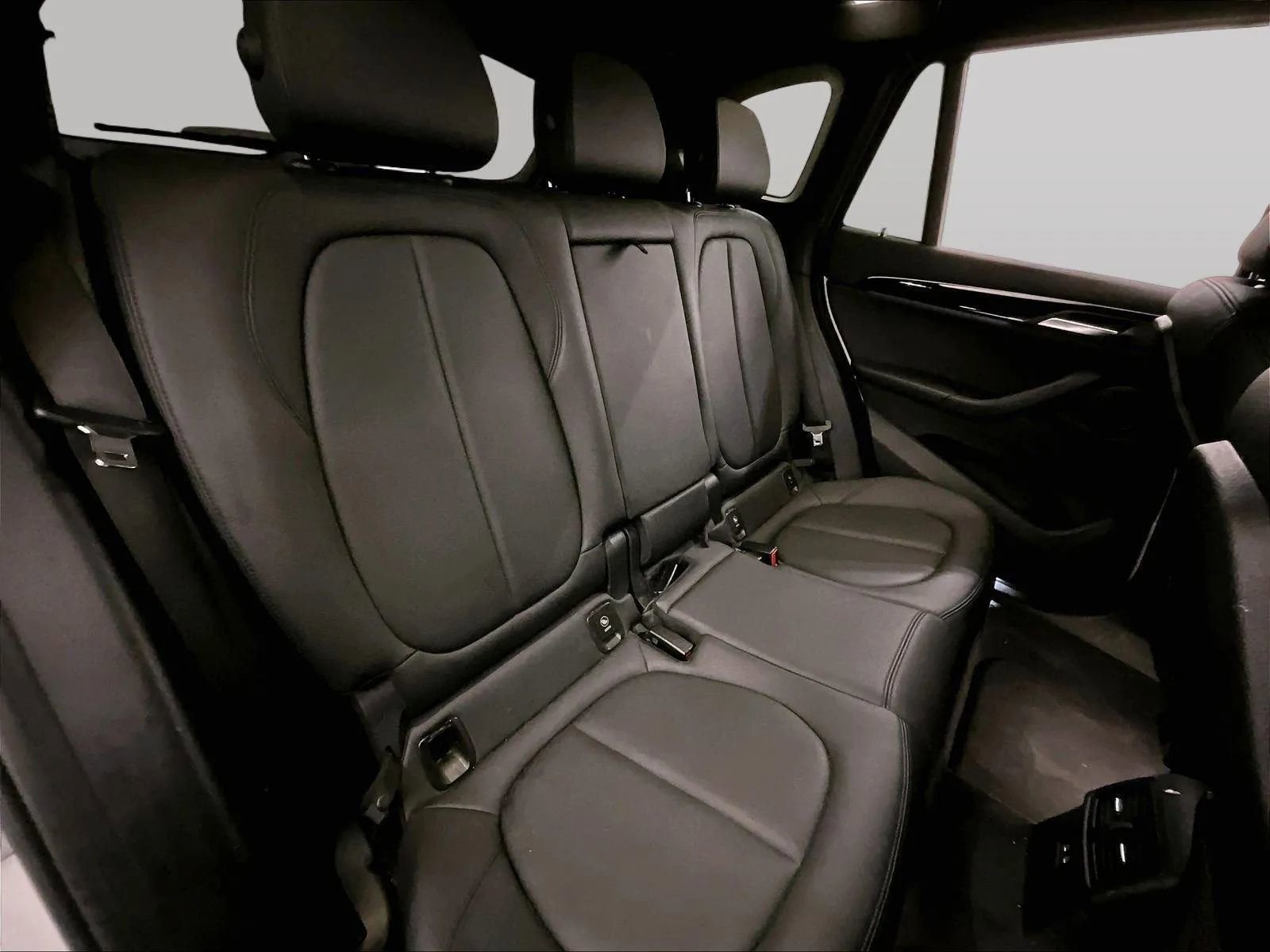 Used 2019 BMW X1 sDrive28i w/ Convenience Package image 26