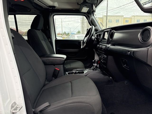 Used 2021 Jeep Gladiator Willys image 13