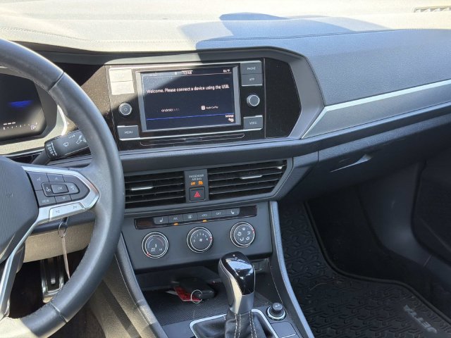 Certified 2024 Volkswagen Jetta Sport FWD image 9