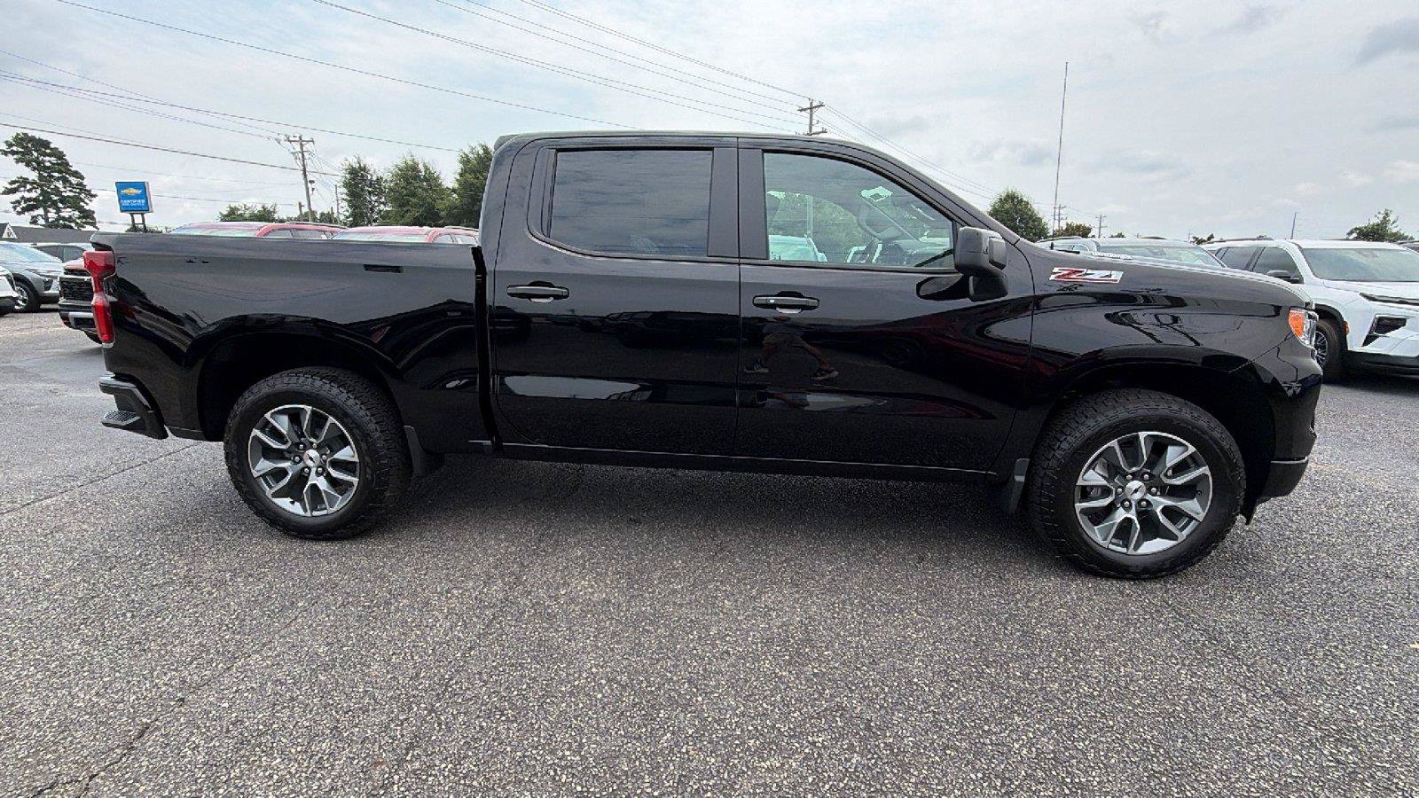 New 2026 Chevrolet Silverado 1500 RST AWD/4WD image 7