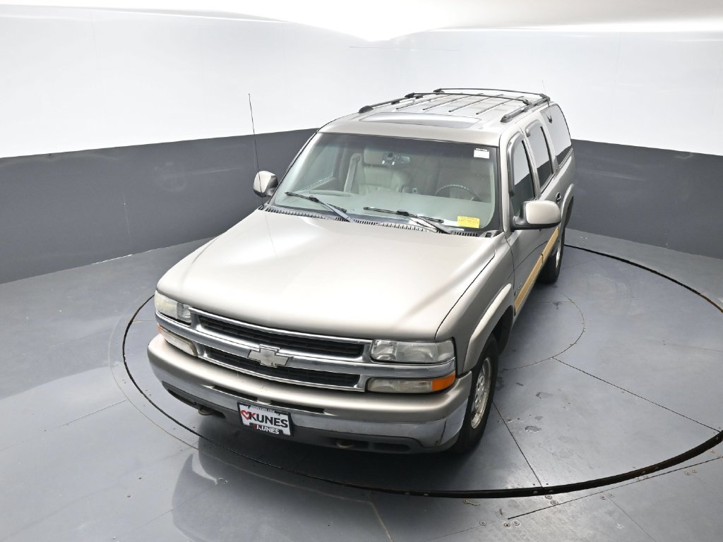 Used 2000 Chevrolet Suburban LT w/ LT Preferred Equipment Group AWD/4WD image 39