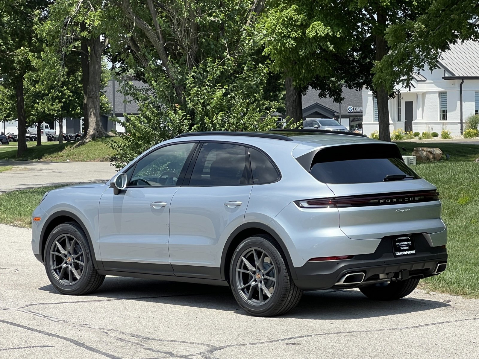 New 2025 Porsche Cayenne image 3