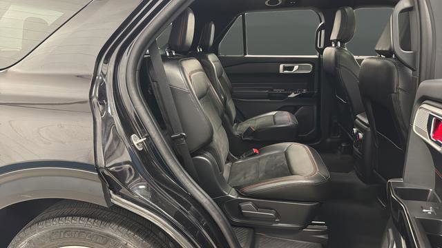 Used 2022 Ford Explorer ST-Line AWD/4WD image 24