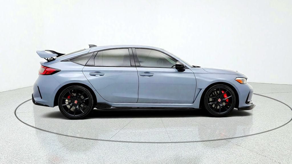 Used 2023 Honda Civic Type R image 4
