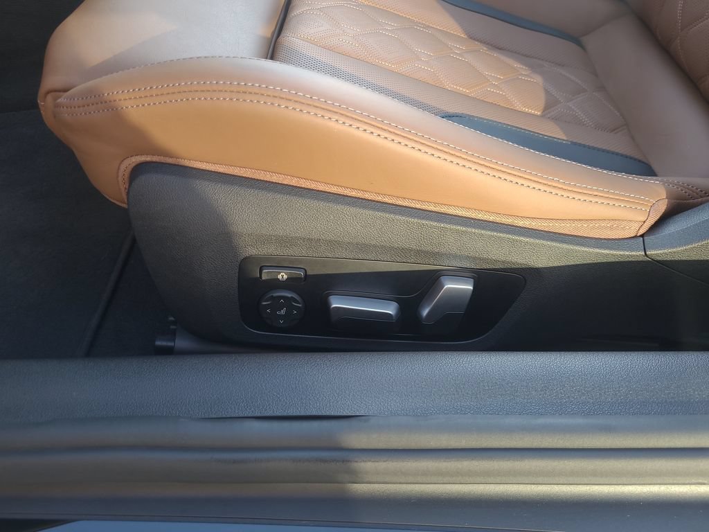 Used 2023 BMW M8 Competition AWD/4WD image 21