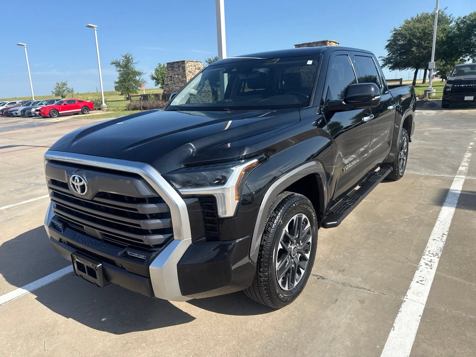 Used 2024 Toyota Tundra Limited w/ Power Package AWD/4WD image 3
