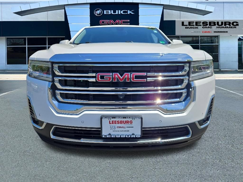 Used 2022 GMC Acadia SLT w/ Technology Package AWD/4WD image 2
