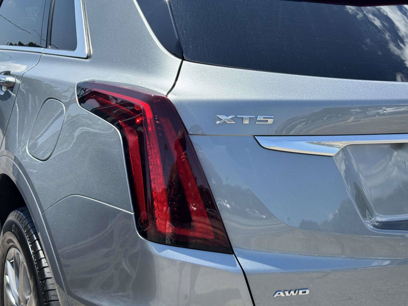 Certified 2023 Cadillac XT5 Premium Luxury AWD/4WD image 9