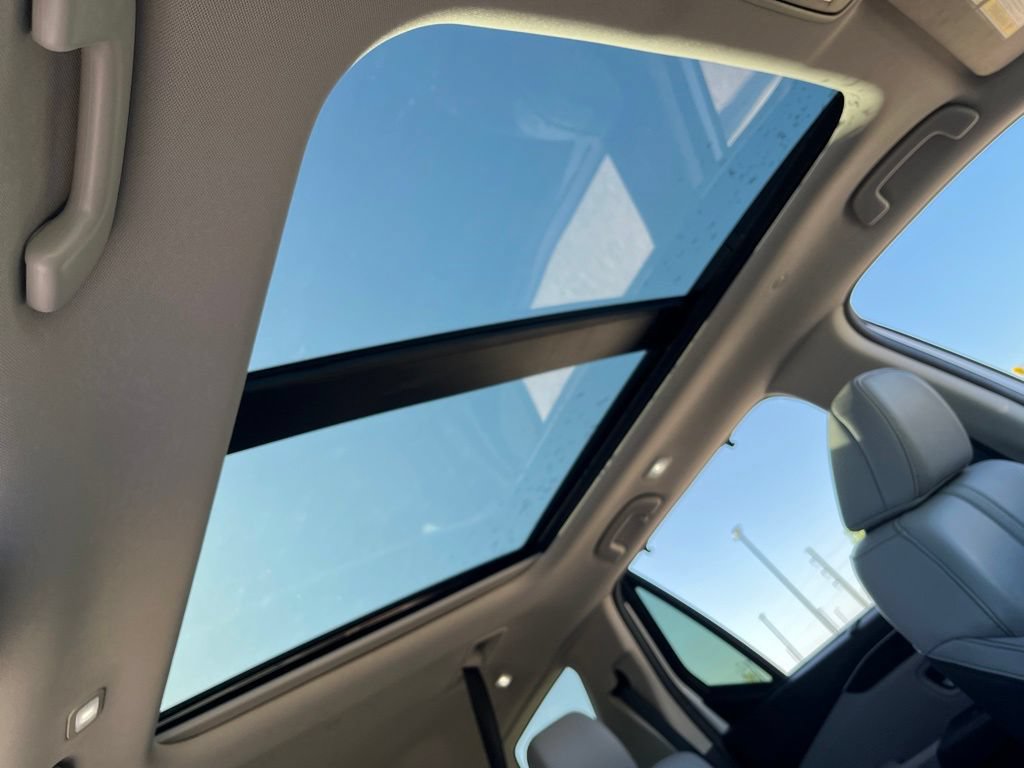 Certified 2025 Honda Pilot Touring image 33