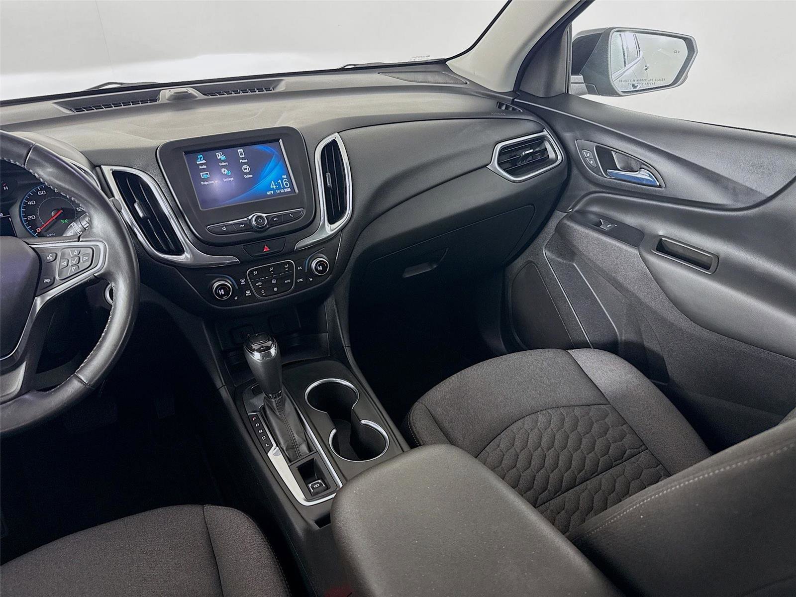 Used 2018 Chevrolet Equinox LT image 22