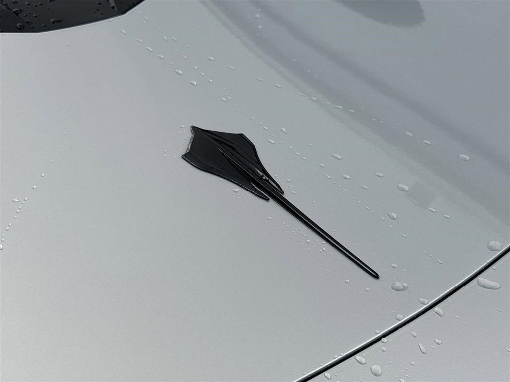 Used 2024 Chevrolet Corvette Stingray Preferred Cpe w/ Stealth Interior Trim Package image 27