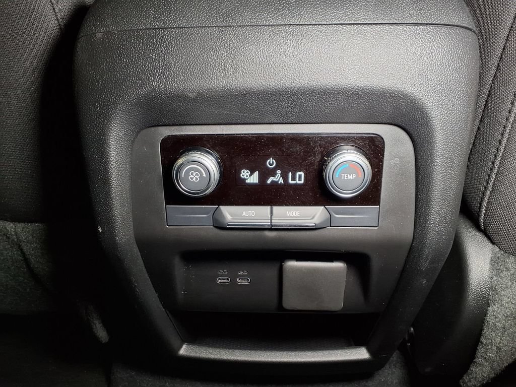 Used 2026 GMC Acadia Elevation w/ Black Edition AWD/4WD image 18