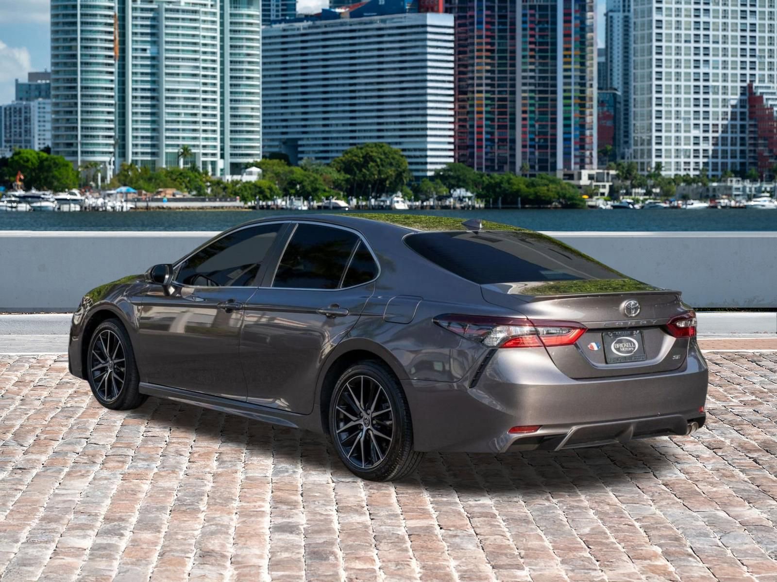 Used 2024 Toyota Camry SE w/ Convenience Package image 7