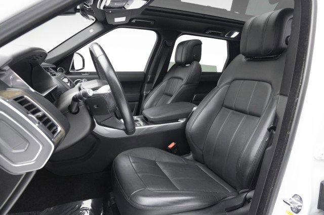 Used 2018 Land Rover Range Rover Sport SE image 8