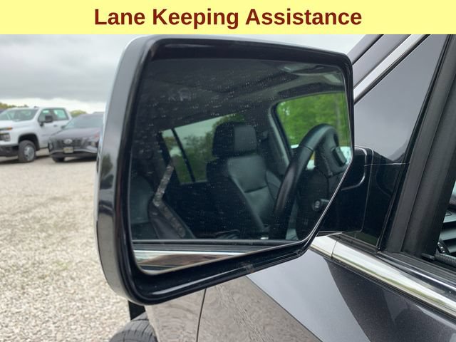 Used 2018 Chevrolet Suburban Premier AWD/4WD image 9
