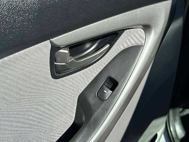 Used 2012 Hyundai Elantra GLS w/ Preferred Pkg 3 FWD image 14