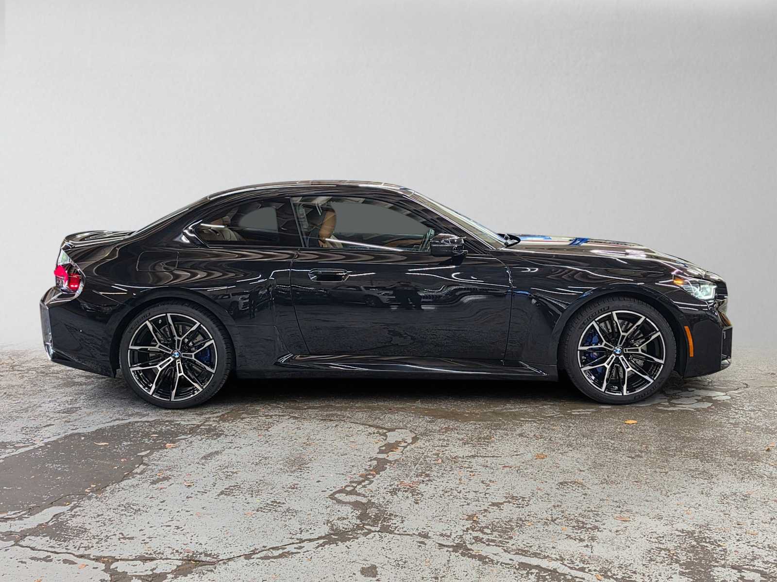 Used 2024 BMW M2 w/ Lighting Package RWD image 2