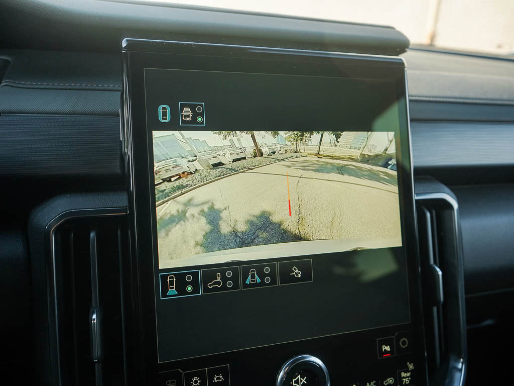 New 2025 GMC Acadia AT4 image 26