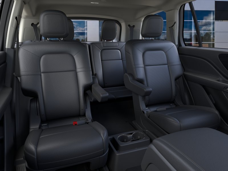 Used 2026 Lincoln Aviator AWD image 11