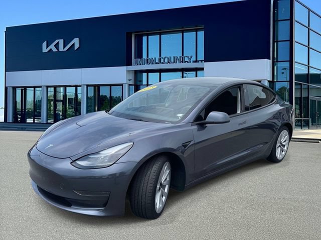 Used 2023 Tesla Model 3 Standard Range RWD image 3
